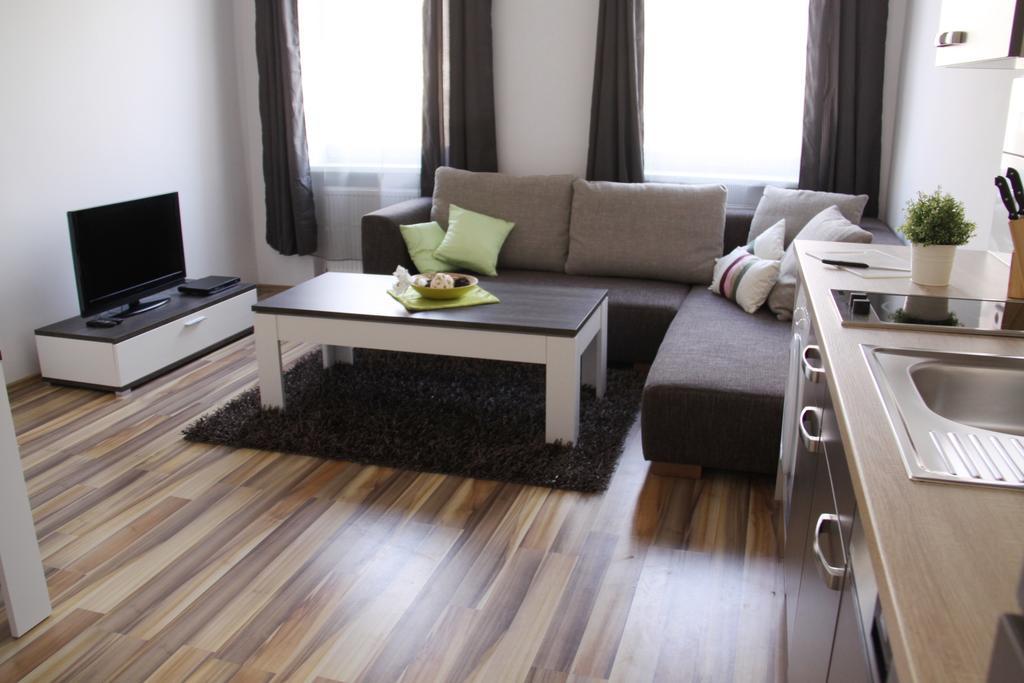 Huglgasse Apartament *